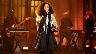 On <i>Saturday Night Live</i>, Ella Mai is Pure '90s R&B Heartthrob